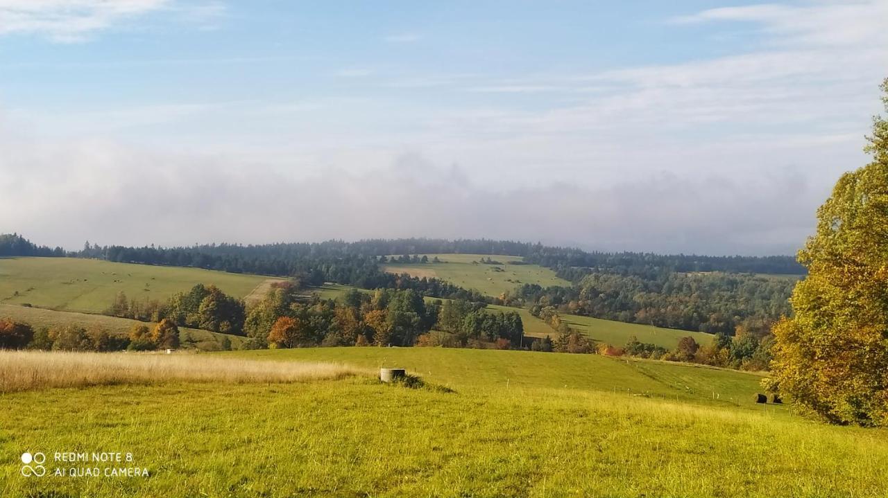 Kuznia Nowica Apartamento Uscie Gorlickie Exterior foto